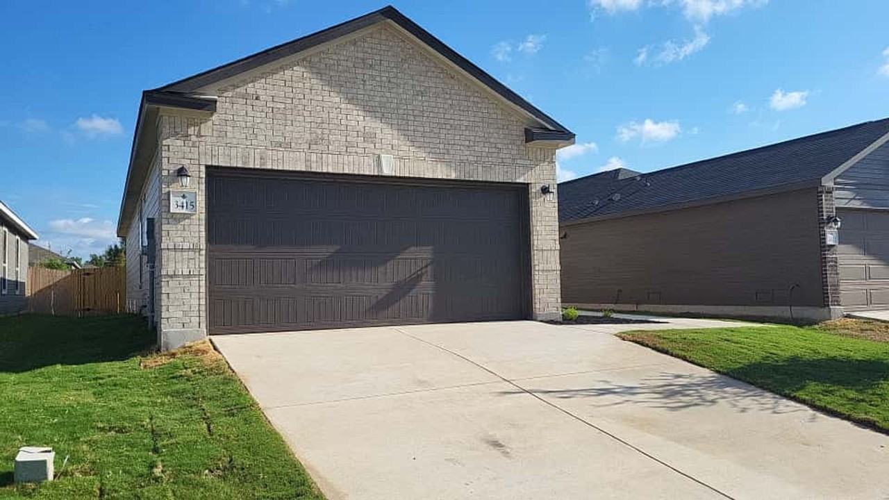 3415 Old Almonte Dr - Photo 2 of 33