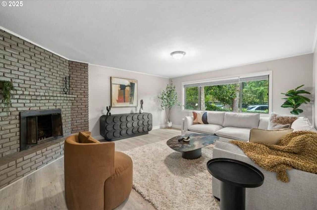 6401 Mcewan Rd - Photo 2 of 16