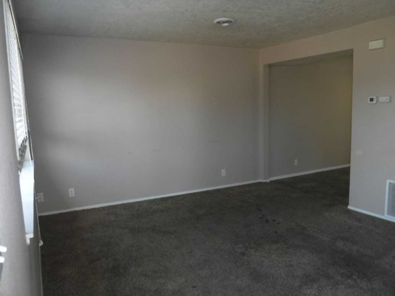 2170 S Orchard St - Photo 2 of 10