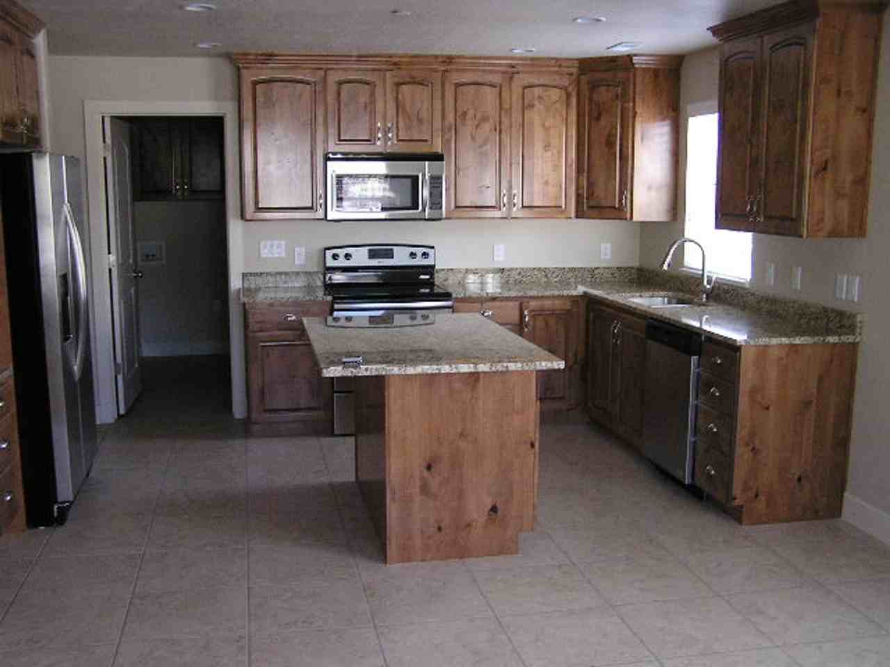 200 East - Photo 3 of 9