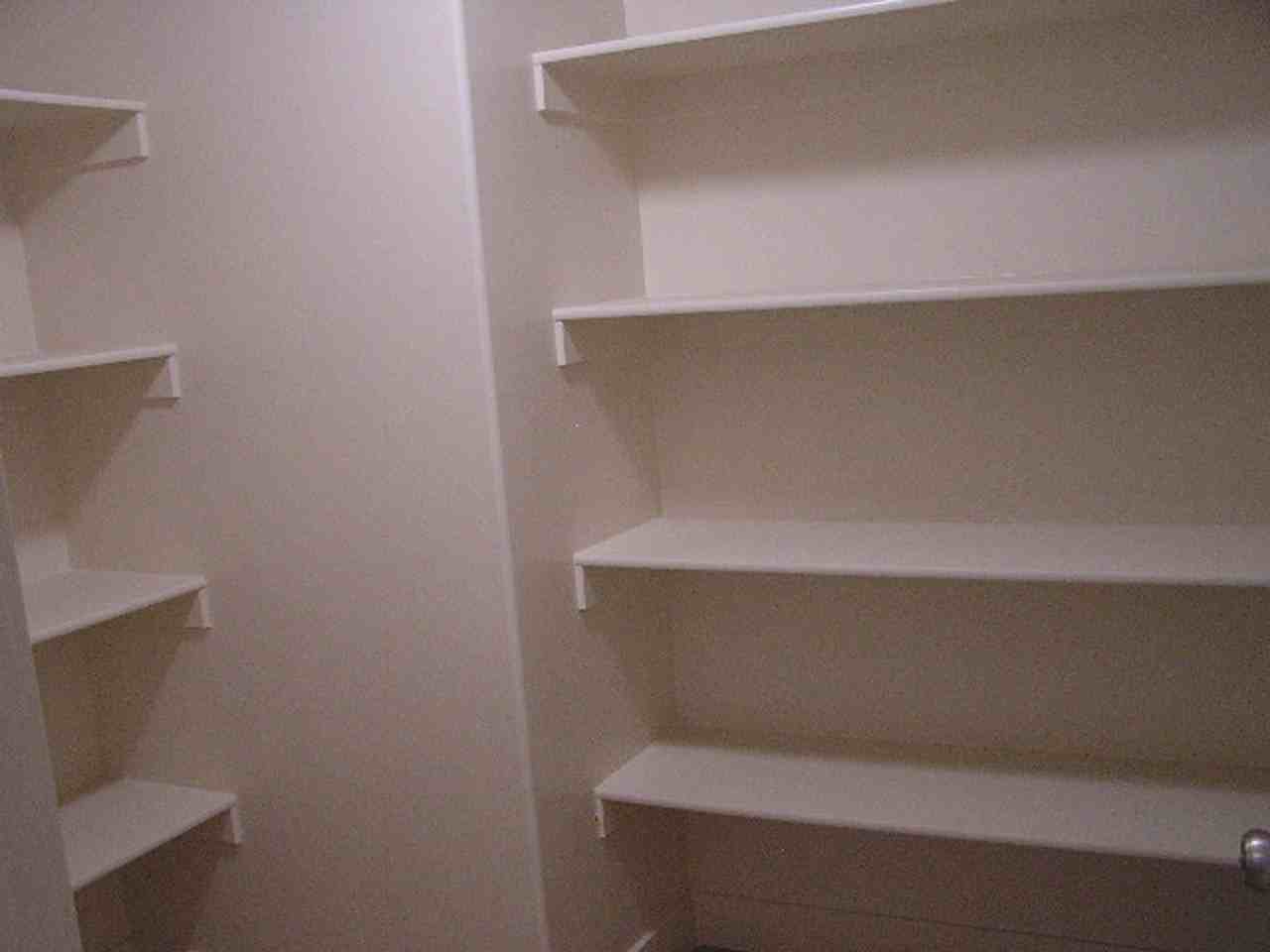 200 East - Photo 5 of 9