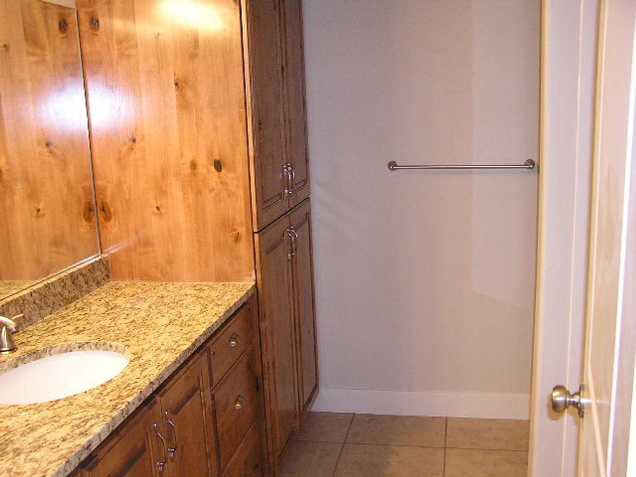 200 East - Photo 6 of 9