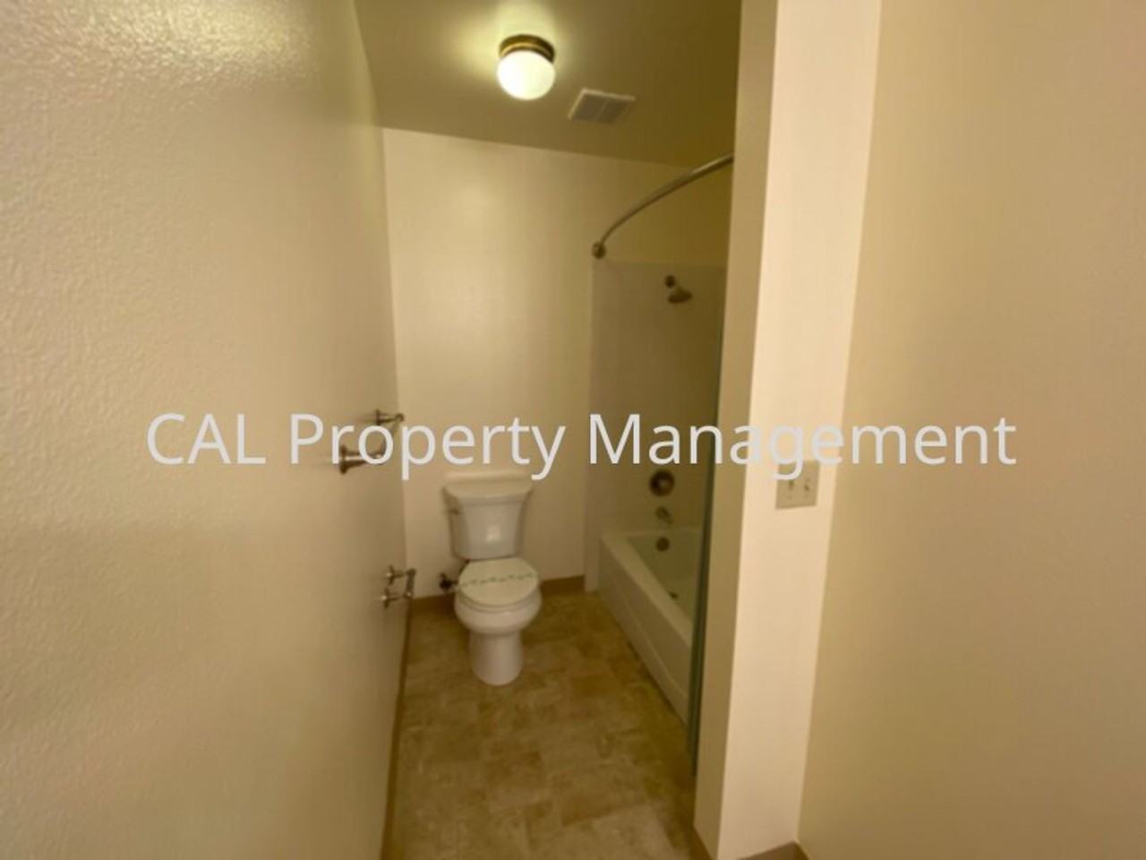 1060 Padre Dr #4 - Photo 2 of 19