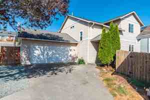 featured image of 1079 Ne Cordero Pl