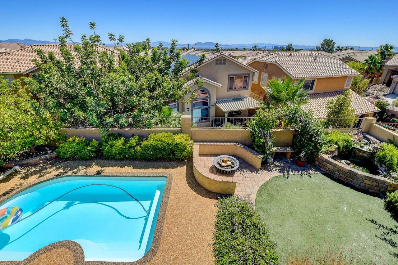 408 Silver Prairie Ct