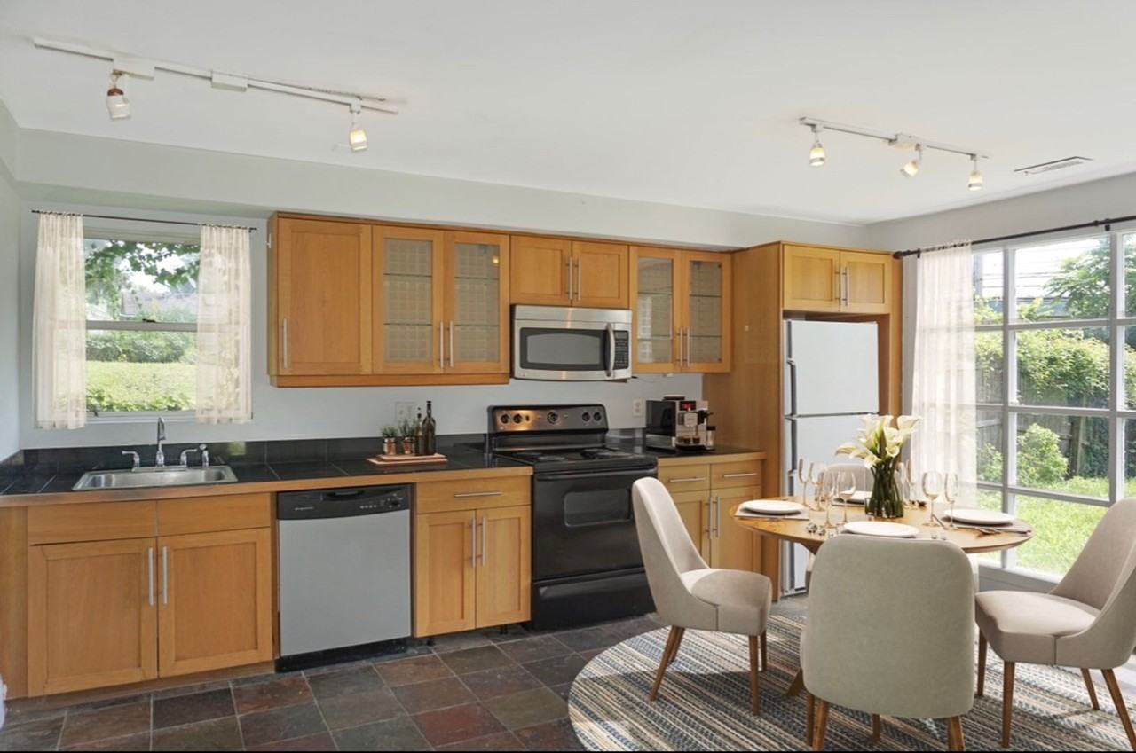 247 E Matsonford Rd - Photo 2 of 9