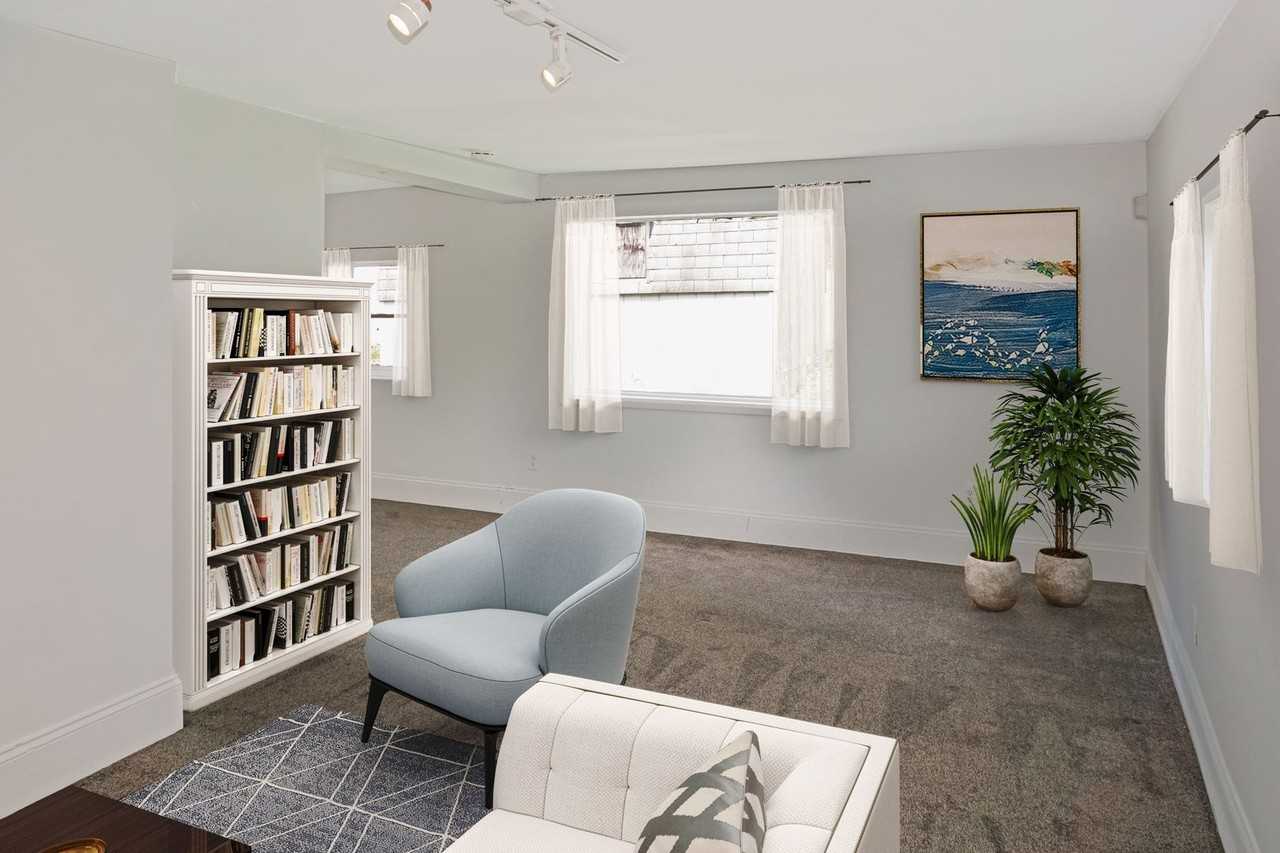 247 E Matsonford Rd - Photo 6 of 9