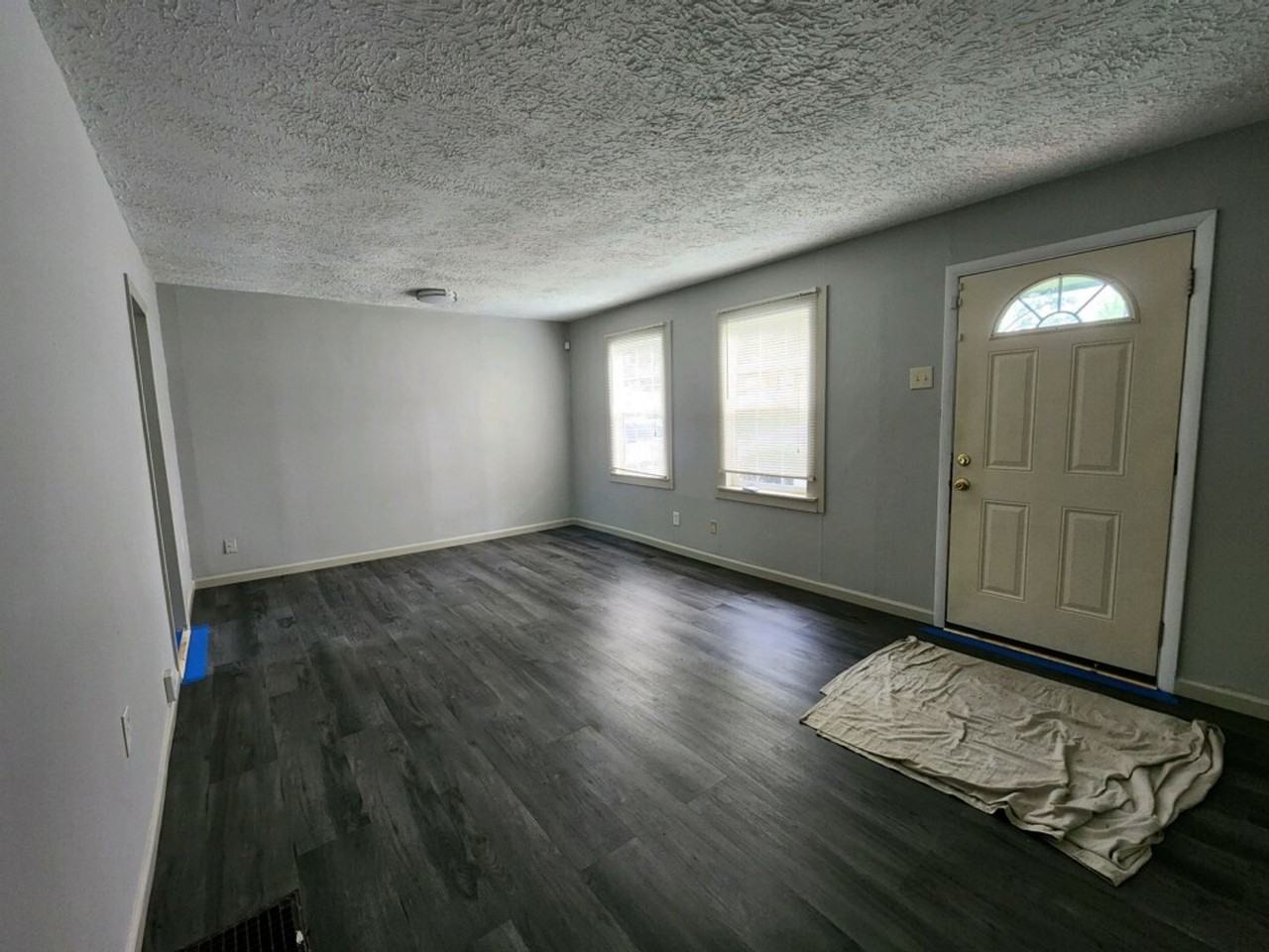 6234 Hancock Ave - Photo 3 of 24