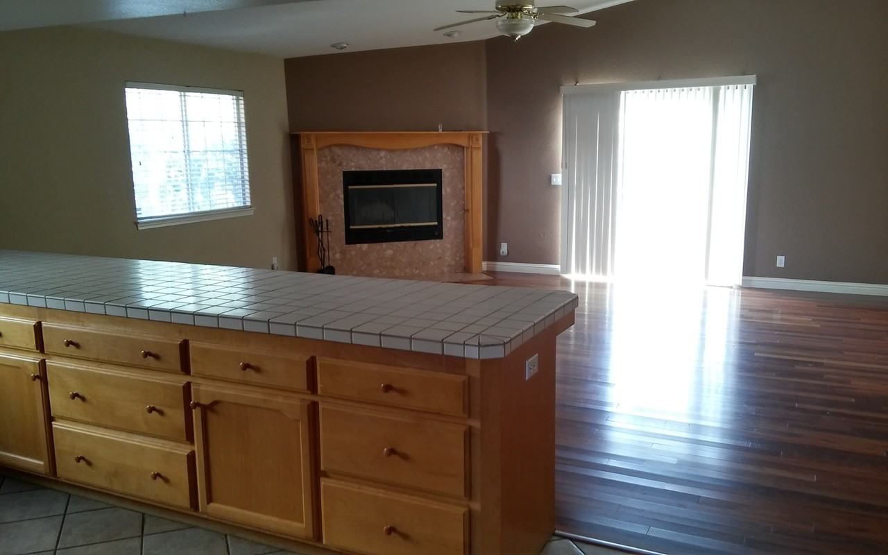 1310 Seaward Dr - Photo 2 of 17