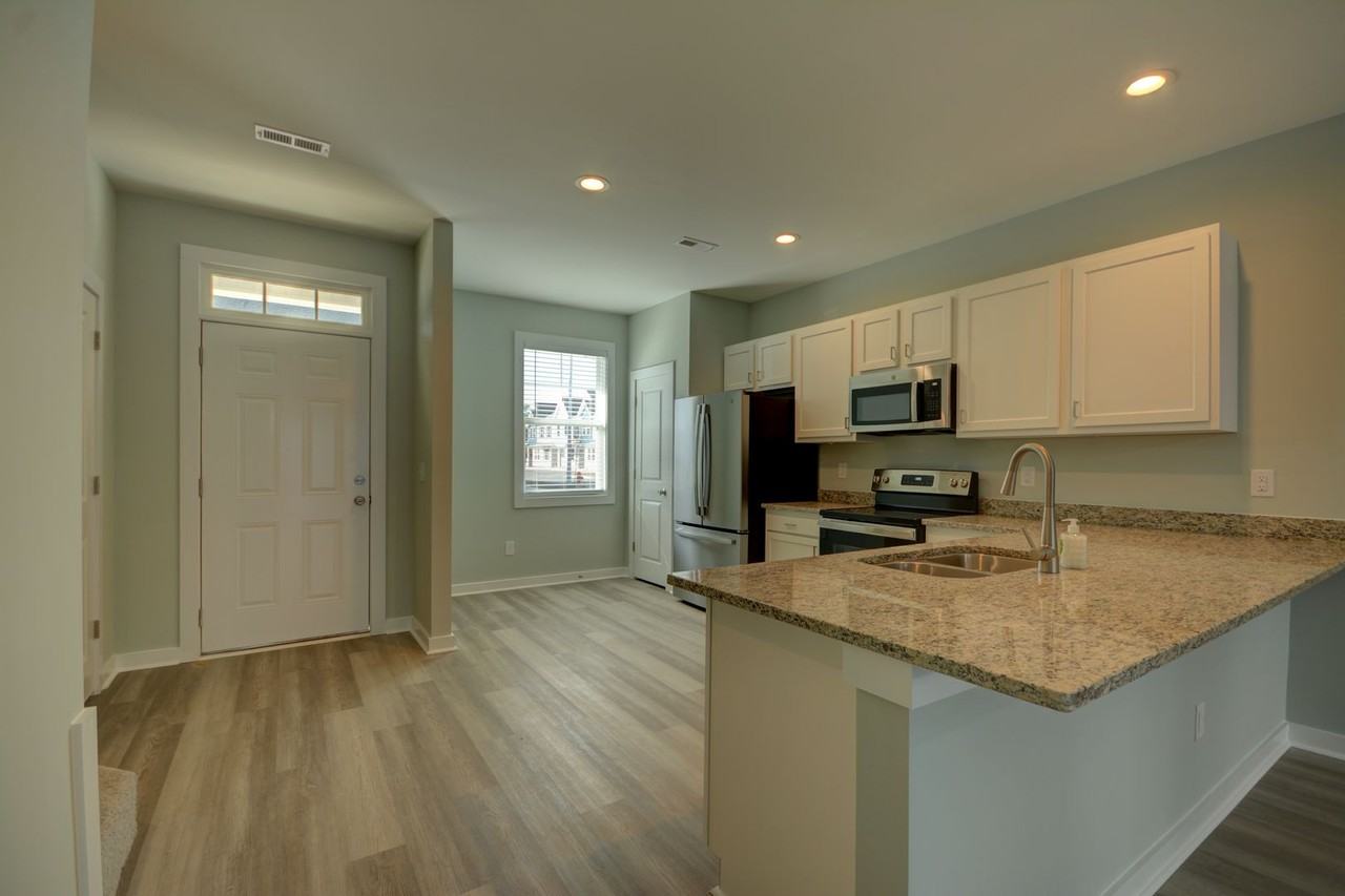 603 Windsurfing Ln - Photo 2 of 21