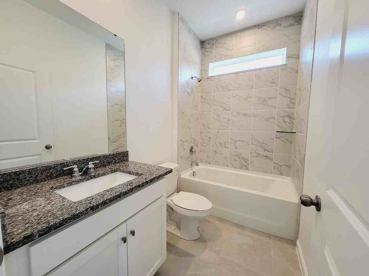 9051 Coral Cape St - Photo 5 of 24