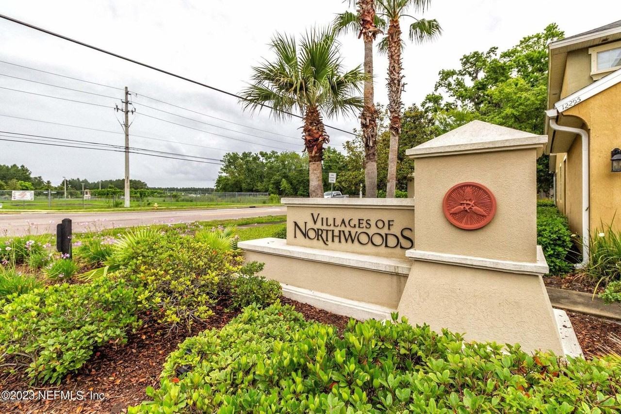 12286 Black Walnut Court - Photo 2 of 35