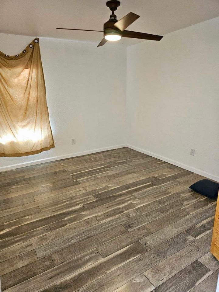 3324 Solarridge St - Photo 3 of 15