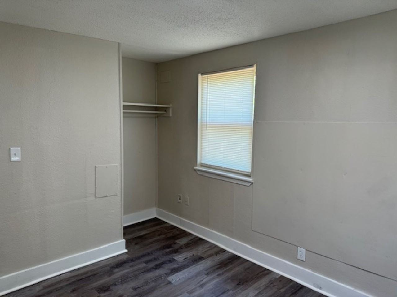 1845 Henry Crumpton Dr - Photo 5 of 9