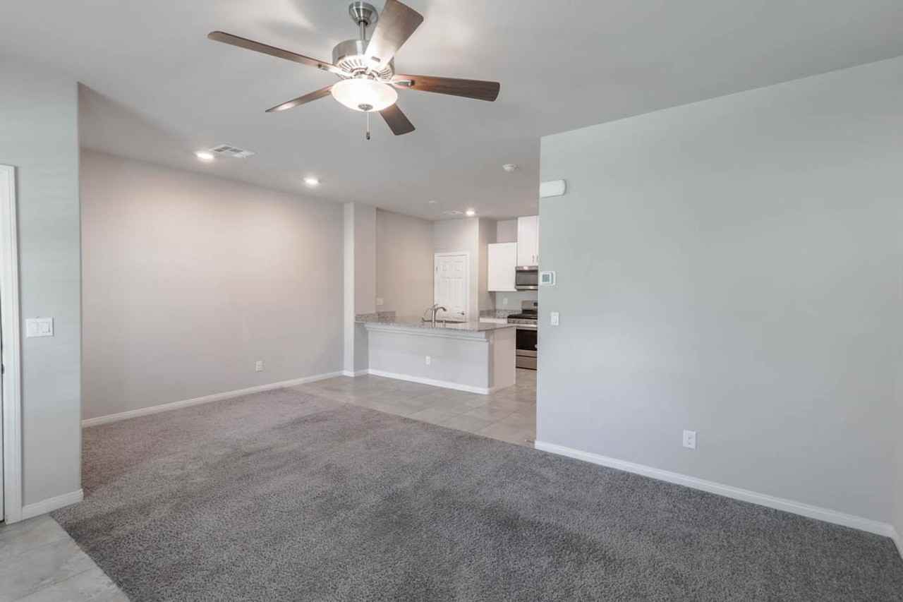 7416 Sunray Point St - Photo 6 of 29