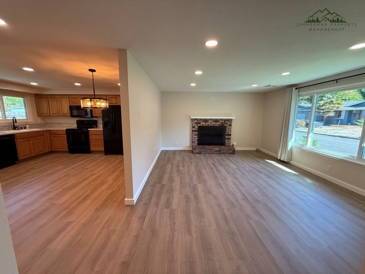 3749 Kevington Ave - Photo 3 of 20