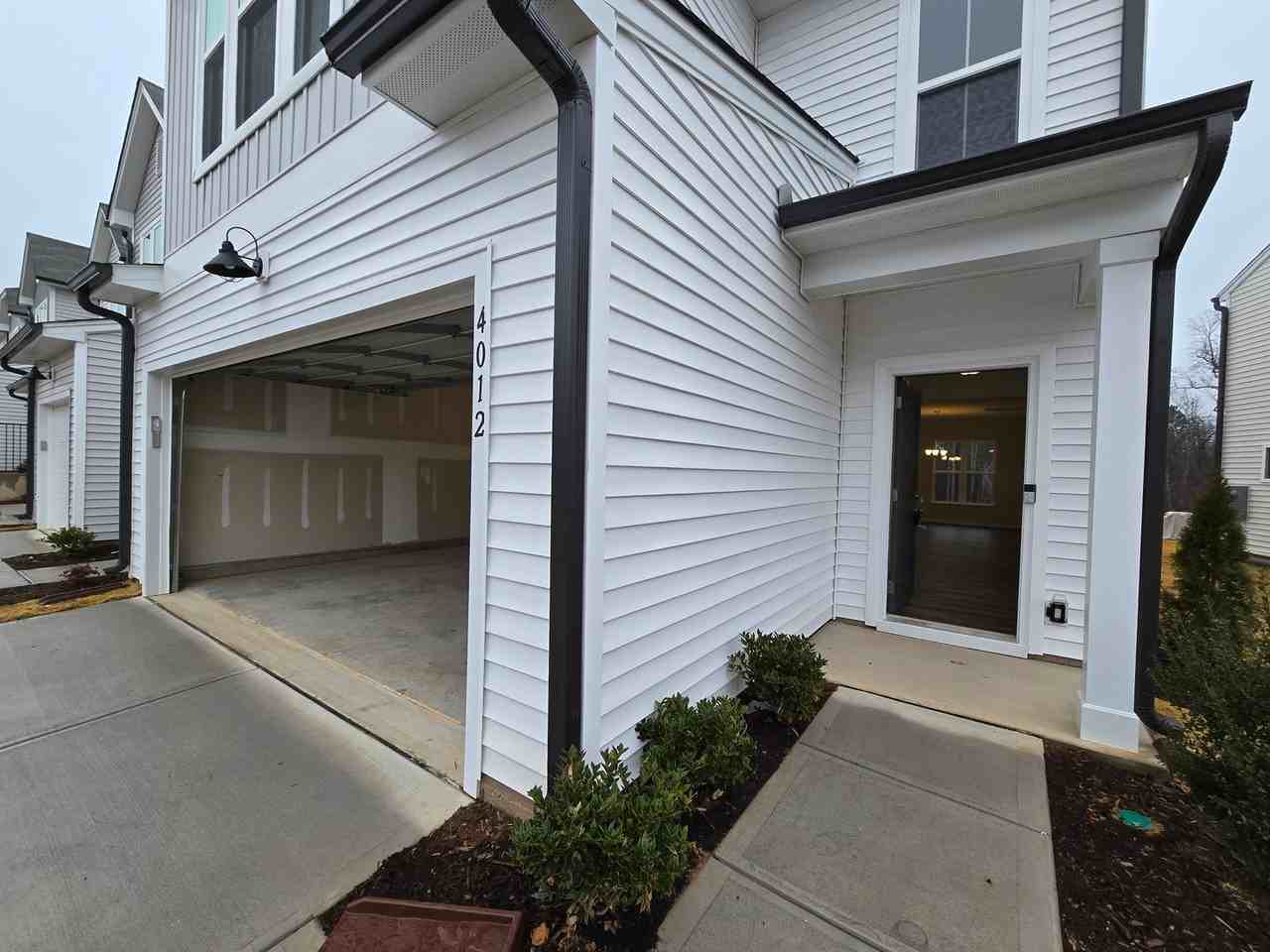 4012 Beckton Trl - Photo 2 of 29