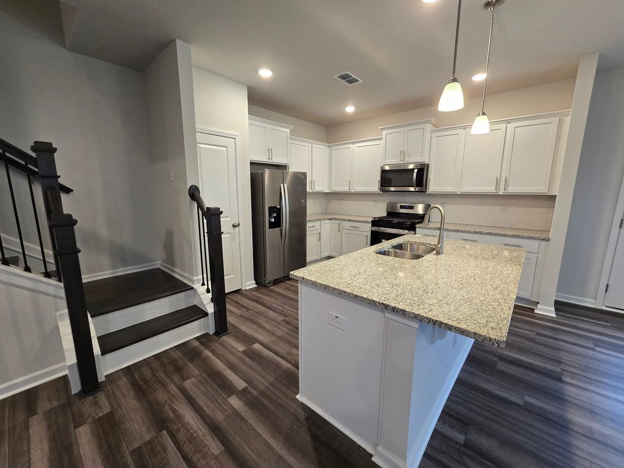 4012 Beckton Trl - Photo 7 of 29