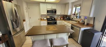 featured image of Tiffany Dr