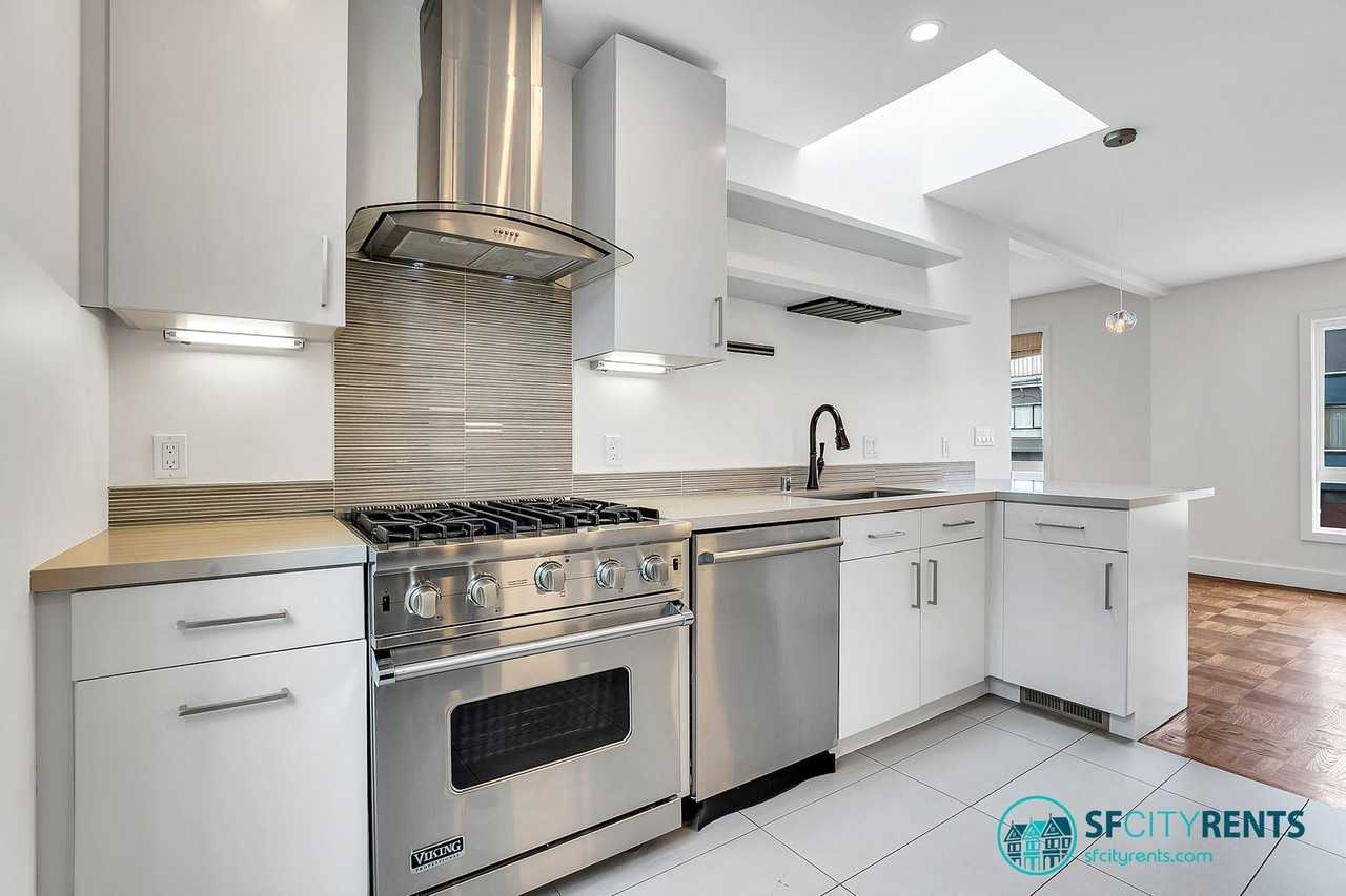 3524 Judah St - Photo 2 of 34