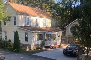 302 S Camp Meade Rd - Photo 1 of 1