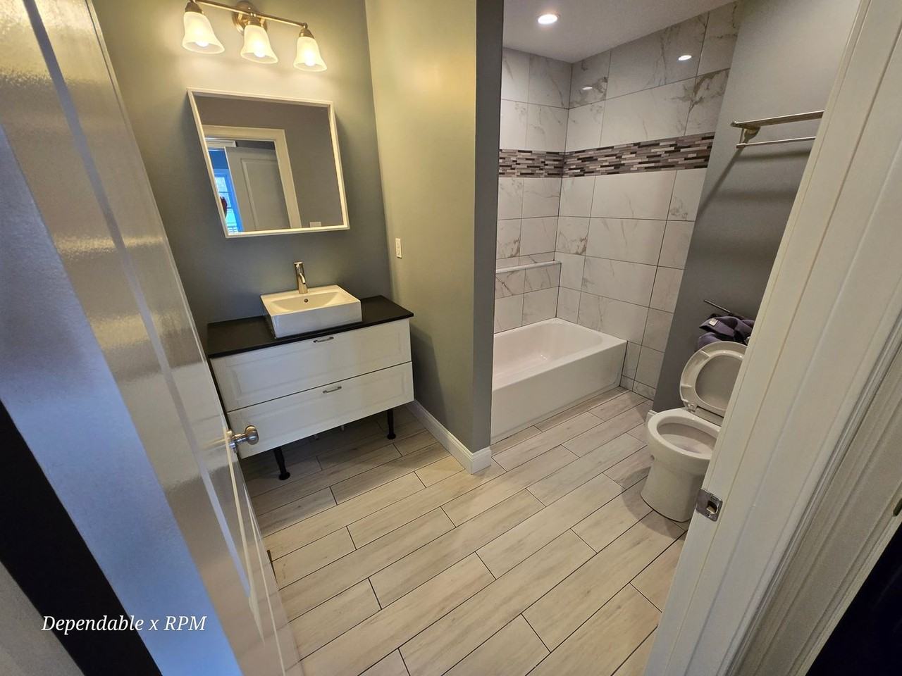 136 Quincy St #B - Photo 4 of 20