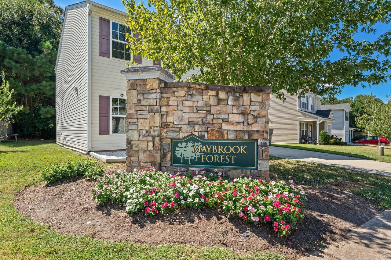 2615 Maybrook Crossing Dr - Photo 2 of 20