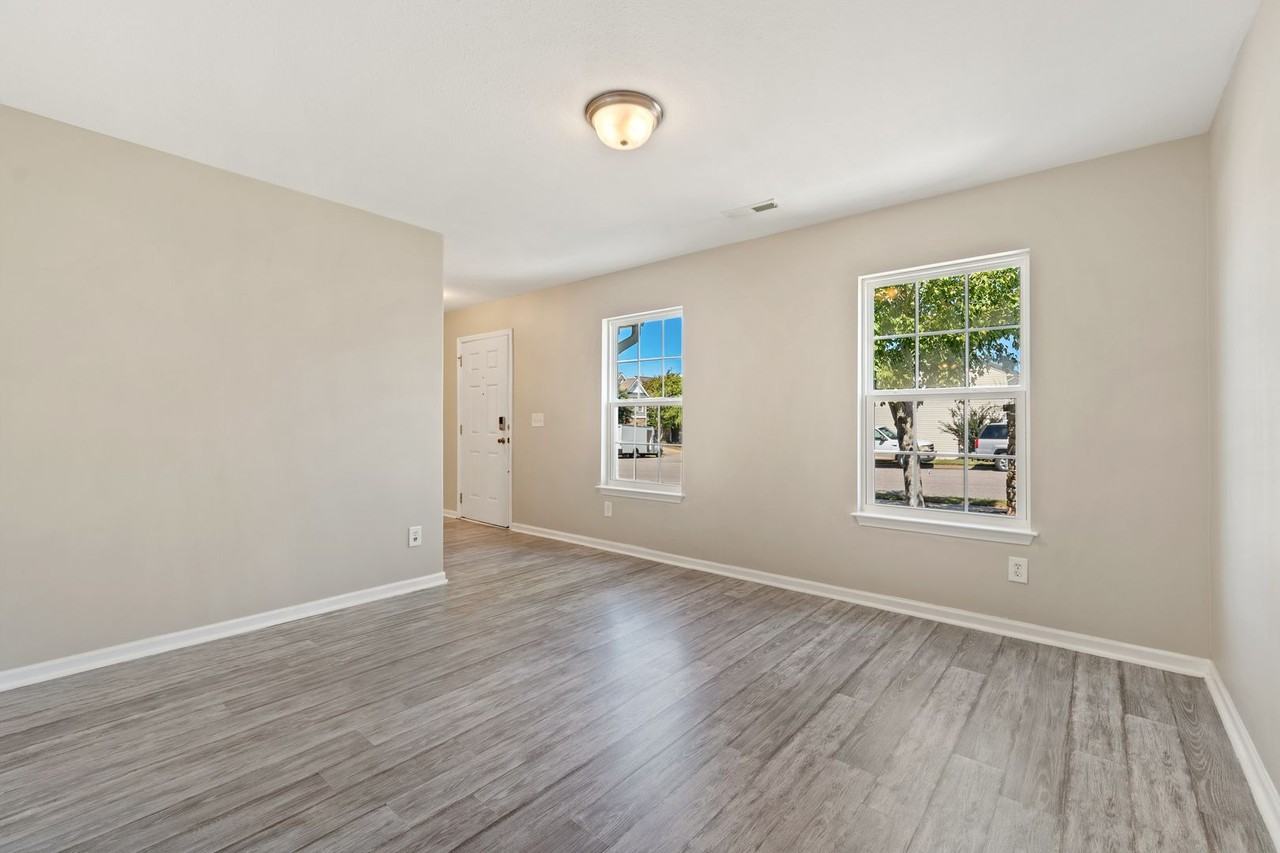 2615 Maybrook Crossing Dr - Photo 3 of 20