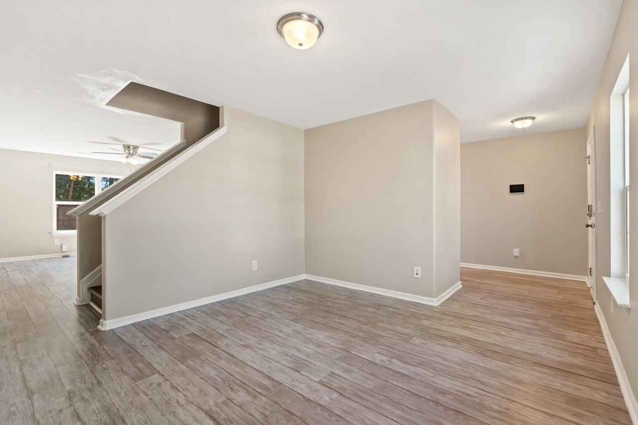 2615 Maybrook Crossing Dr - Photo 4 of 20