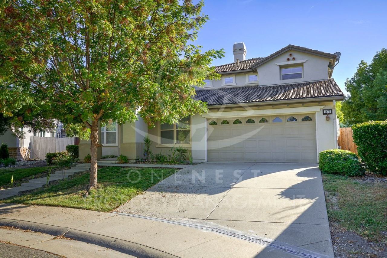 2874 Southcreek Dr