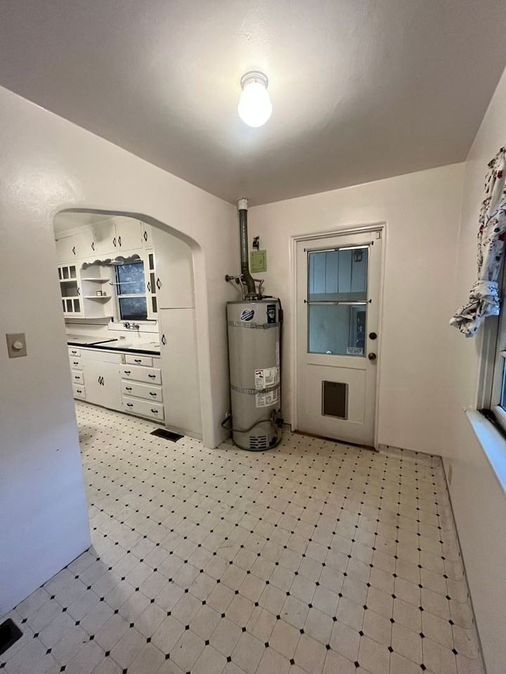 1625 W Burrel Ave - Photo 7 of 20