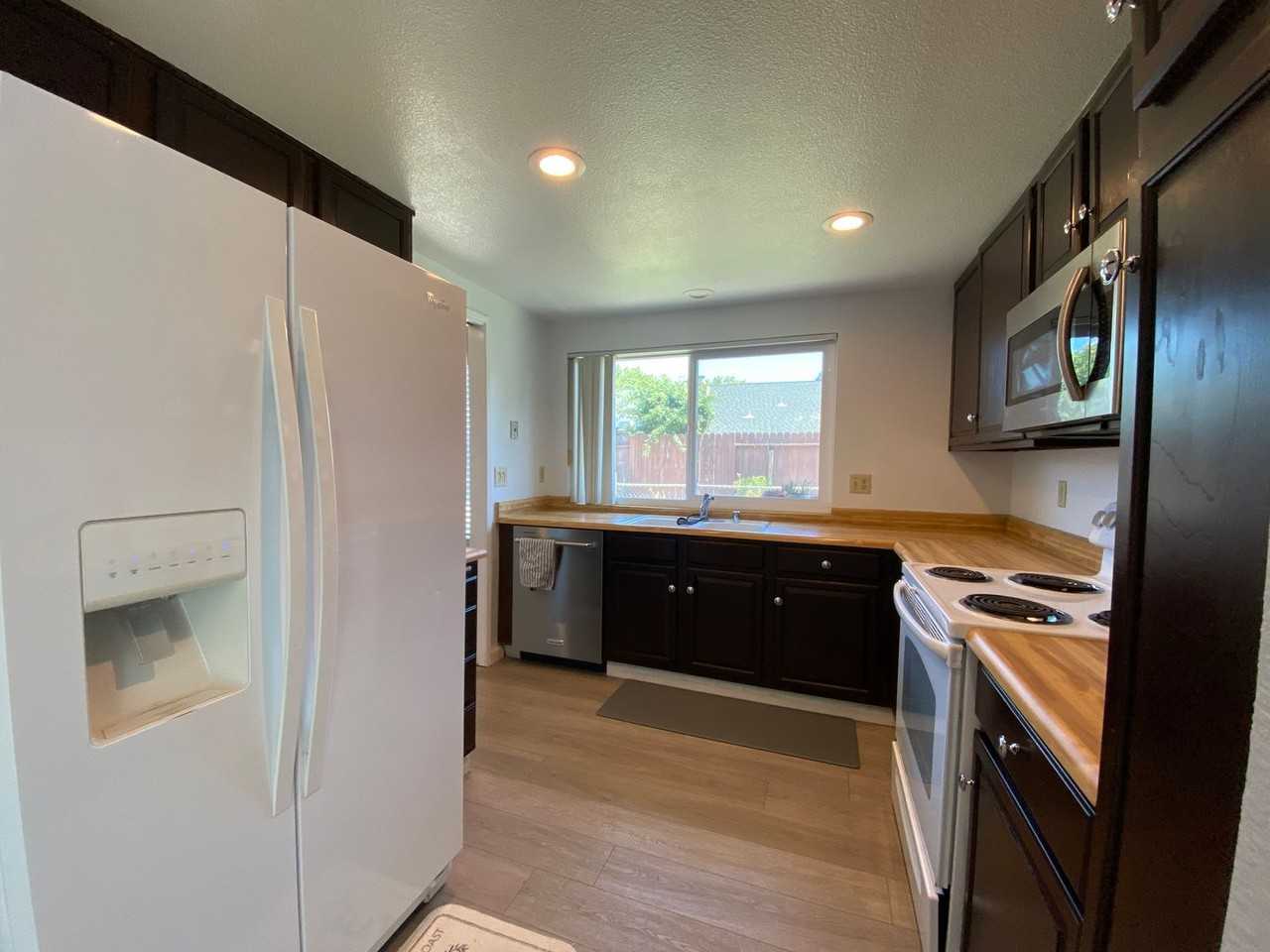 9064 Meadowsweet Way - Photo 7 of 22