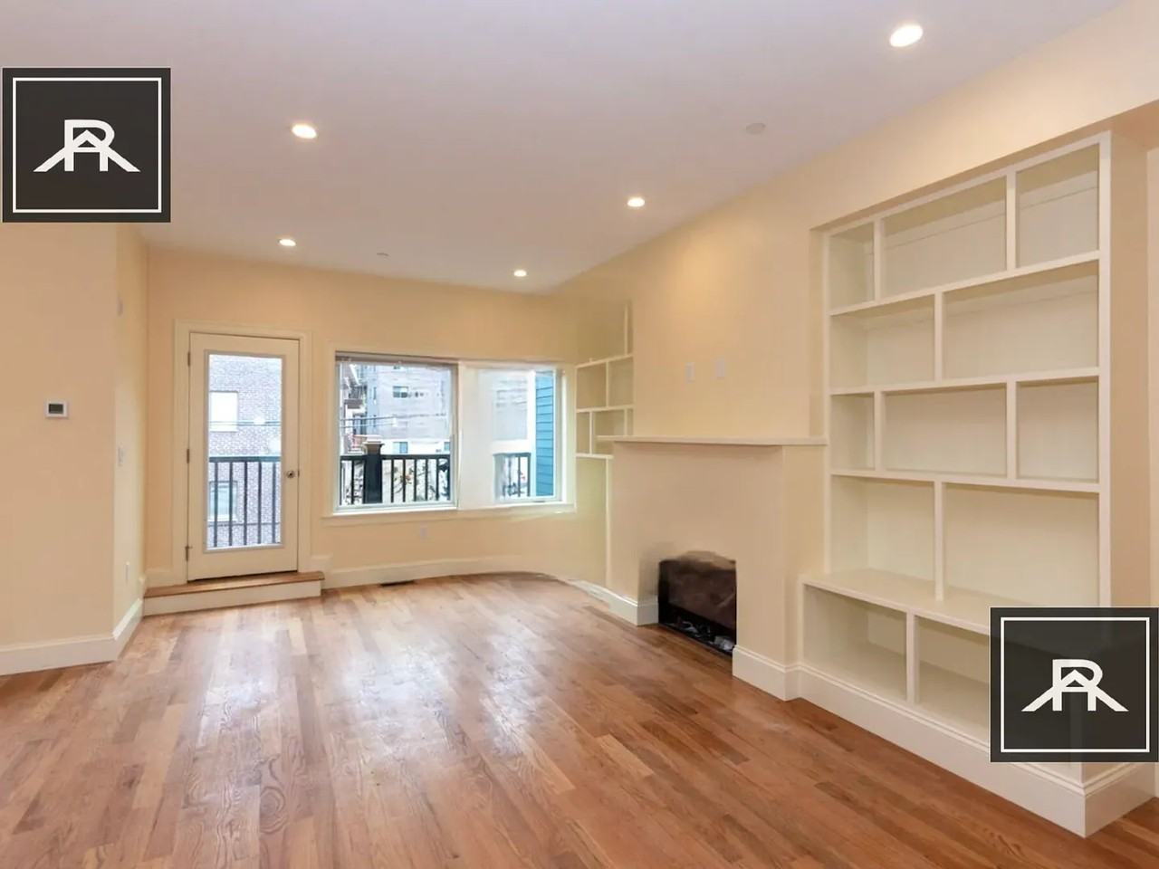 122A Tremont St - Photo 4 of 15