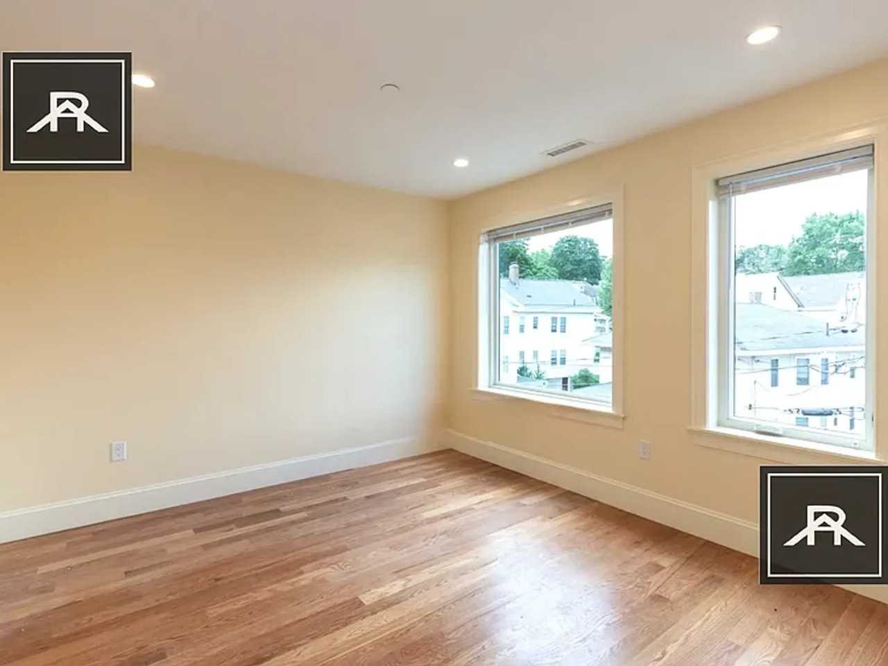 122A Tremont St - Photo 7 of 15