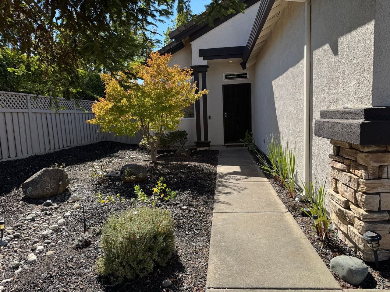 309 Hammill Ct - Photo 2 of 19