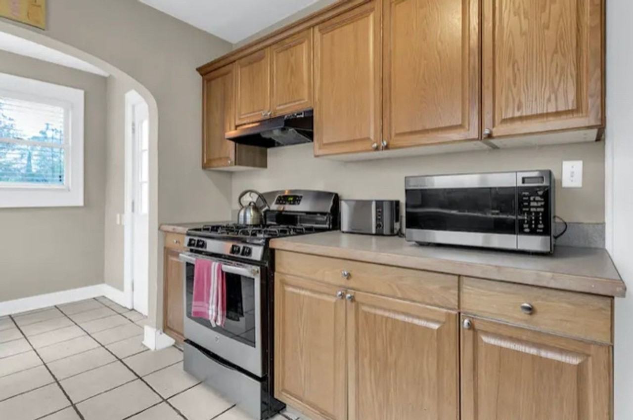 1354 Winburn Dr - Photo 2 of 13