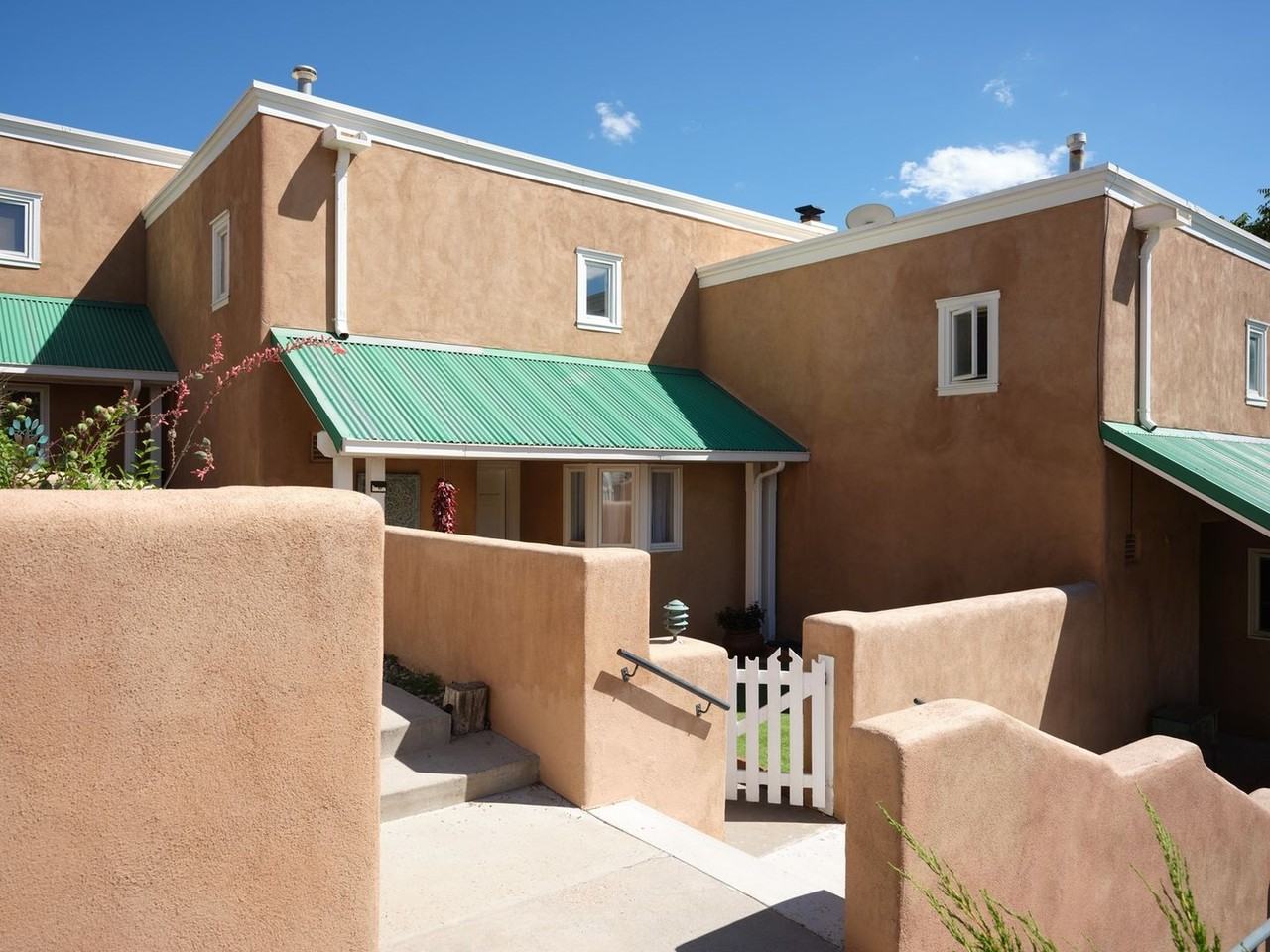 501 Rio Grande Ave - Photo 3 of 35