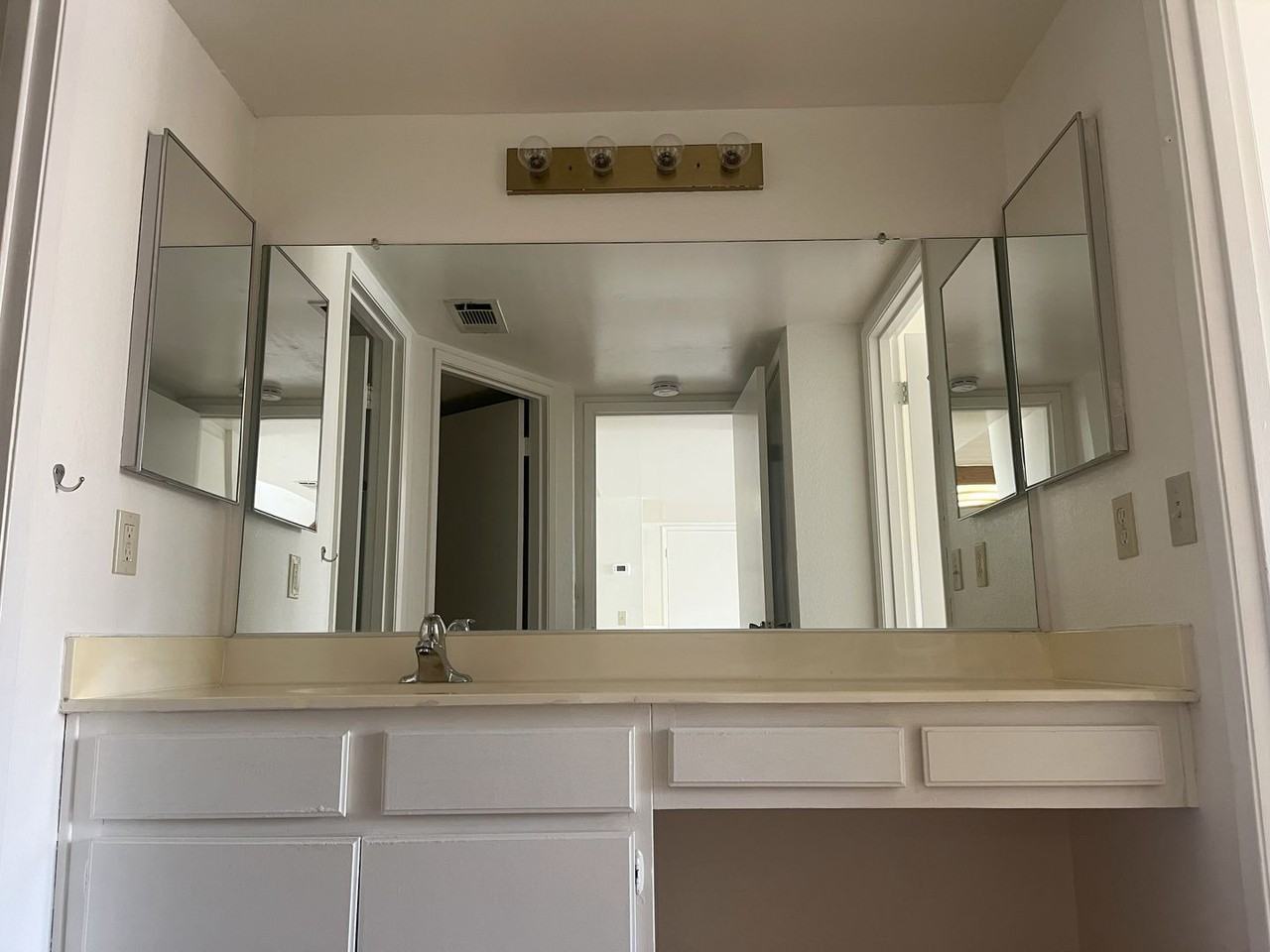 2490 Village Grn - Photo 4 of 11