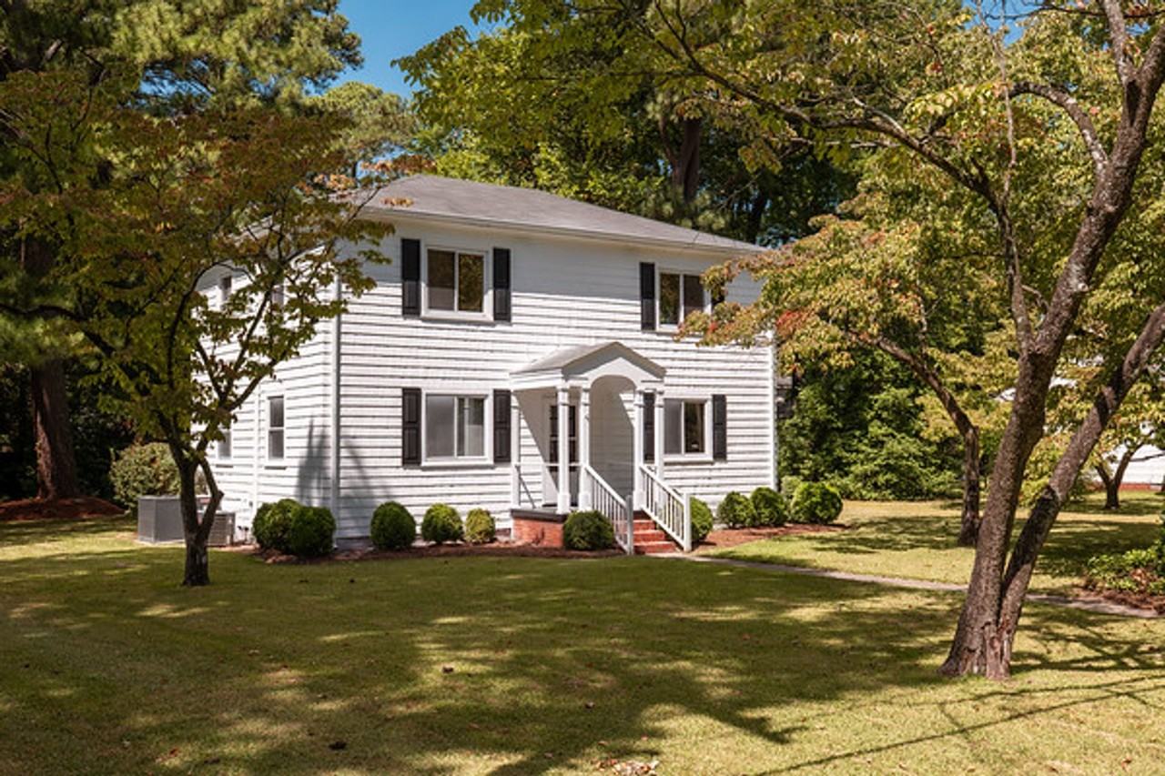 3117 Sterling Point Drive - Photo 2 of 4