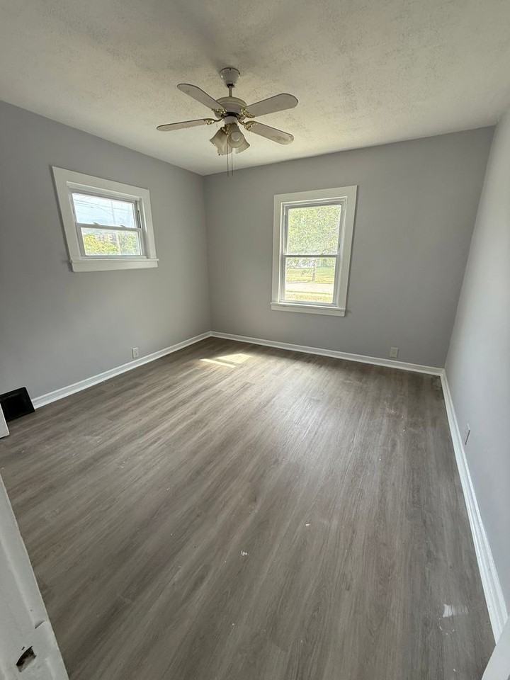 21431 North St - Photo 4 of 9