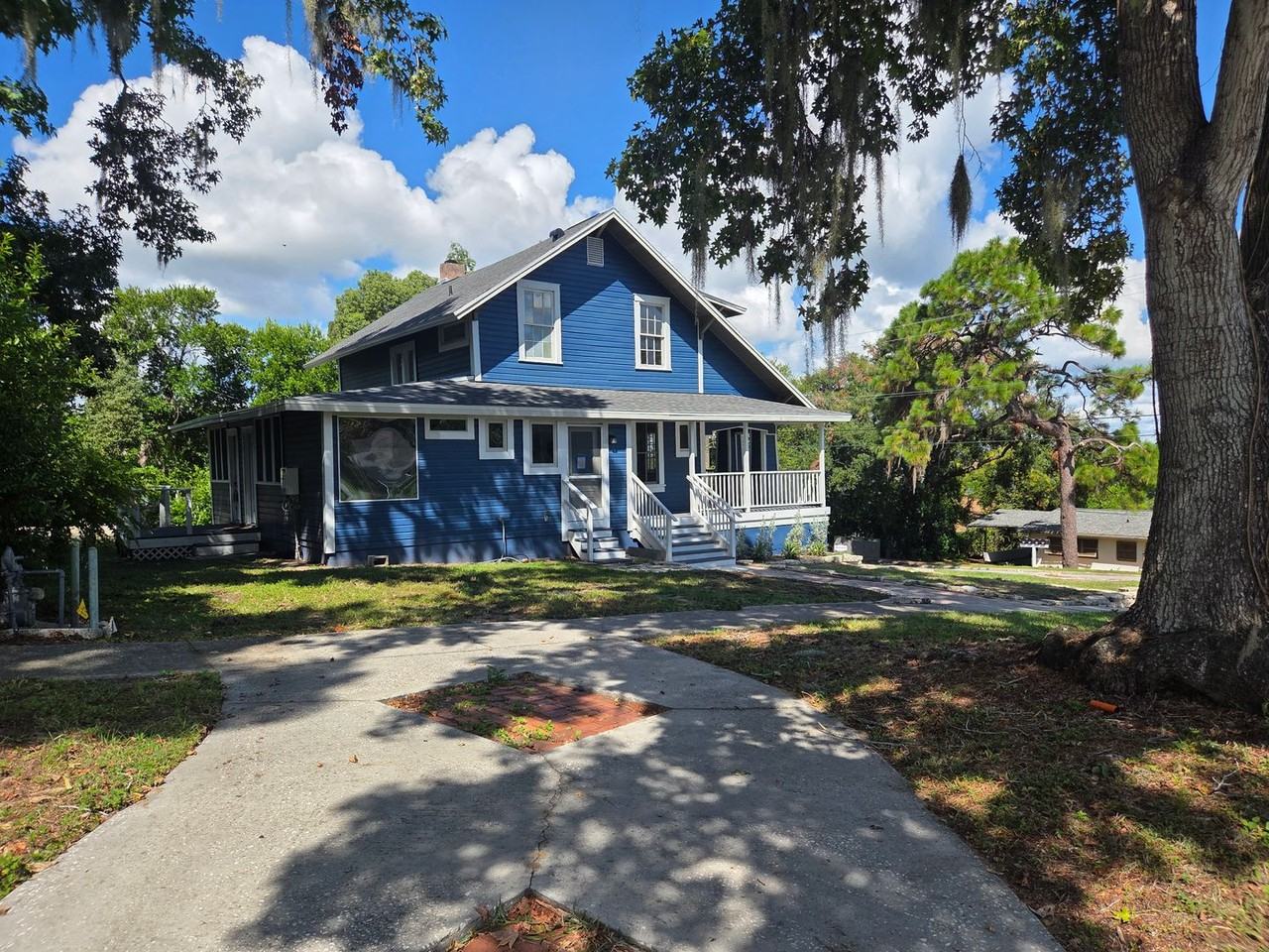 609 W Osceola St - Photo 4 of 40