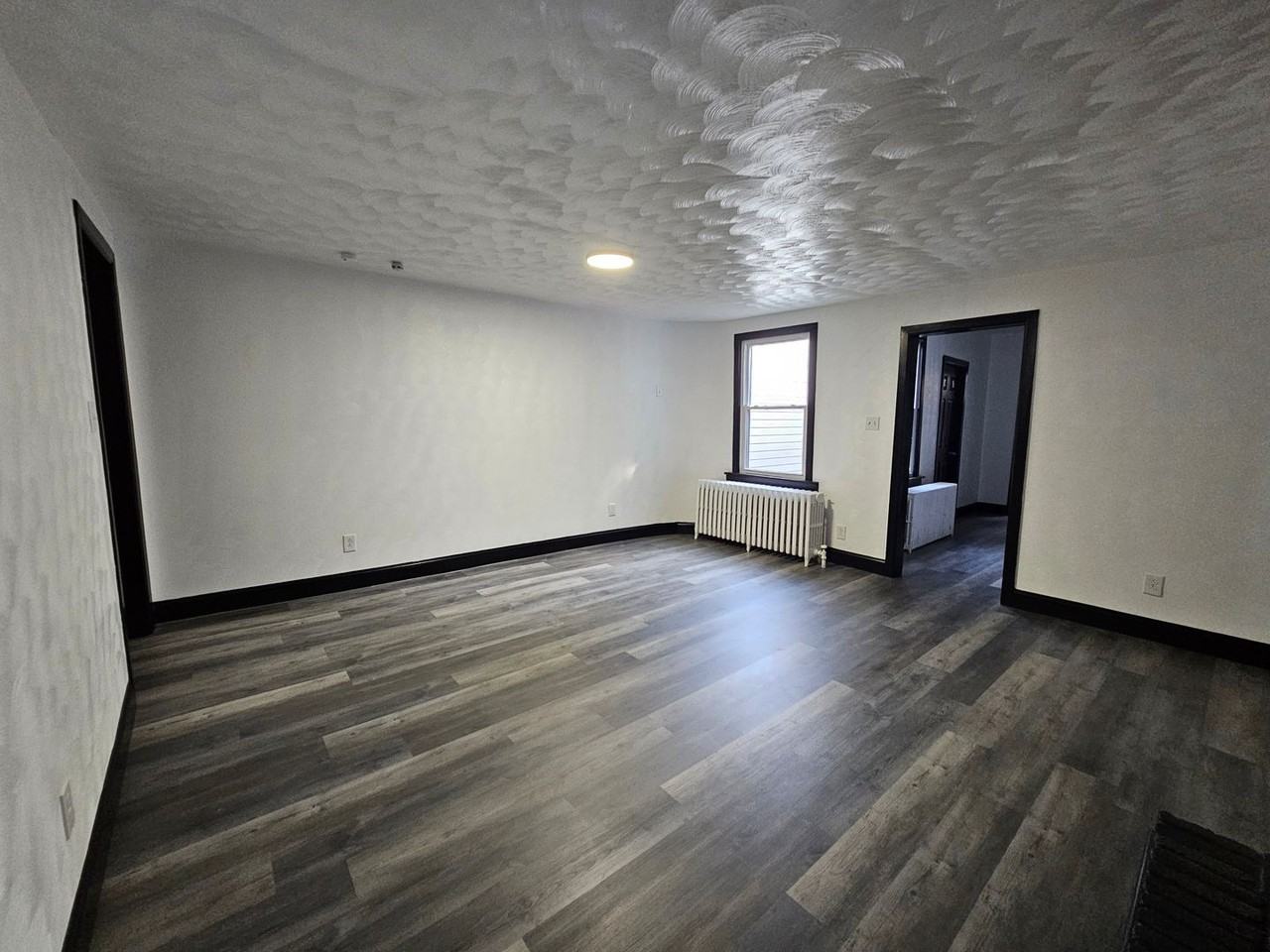 1712 Mary St - Photo 4 of 20