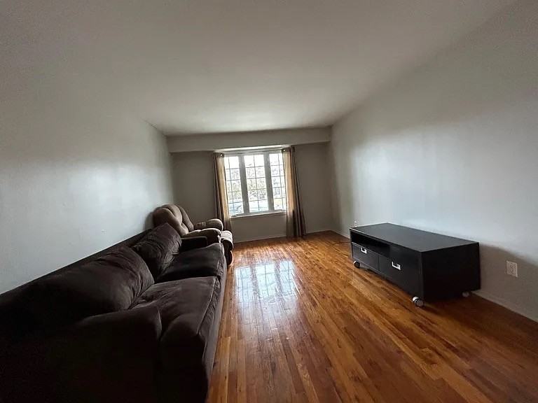 48 Carpenter Ave #1A - Photo 3 of 6