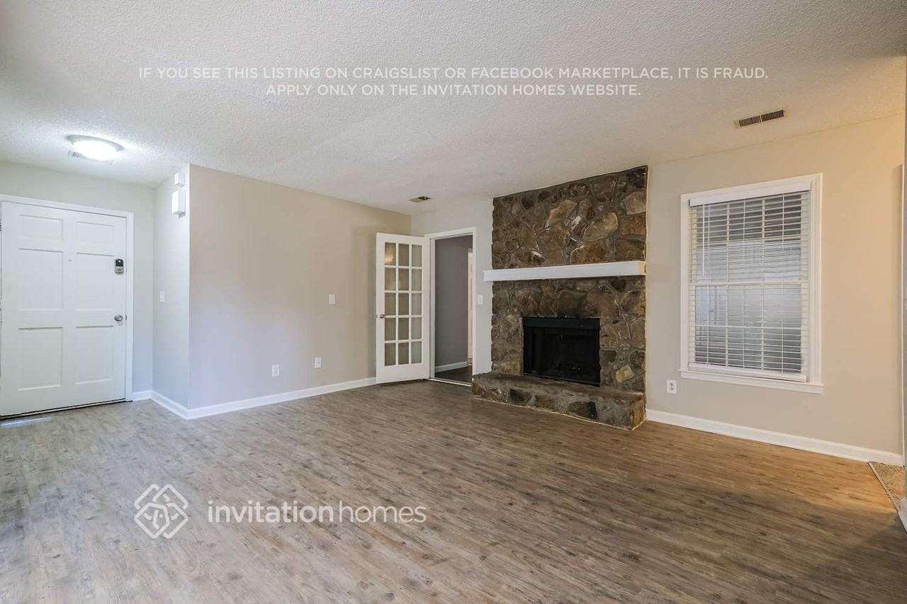 5552 Shawnee Trl - Photo 3 of 17