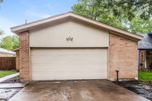 1909 Chelsea Ct - Photo 1 of 1