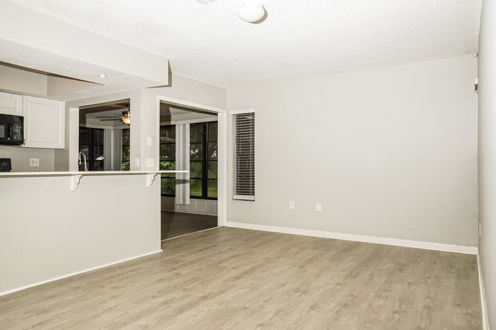 609 Mcarthur Ave - Photo 3 of 16