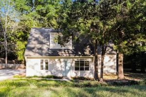 featured image of 11621 Shandon Cir
