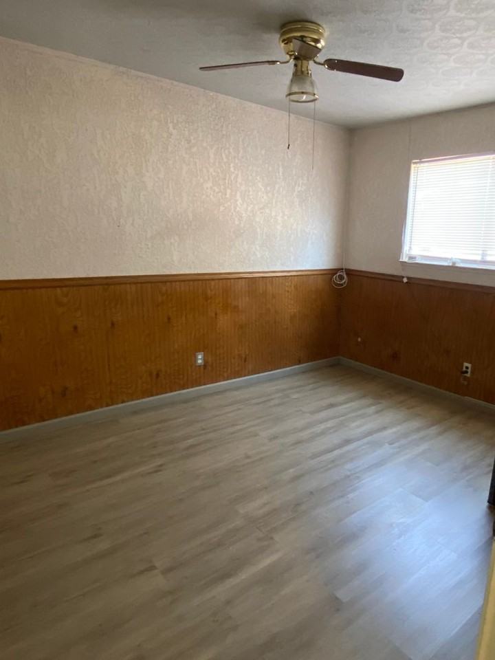 1857 Crestwood Cir - Photo 3 of 8