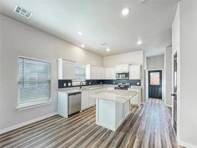 414 N Market Ave - Photo 1 of 1