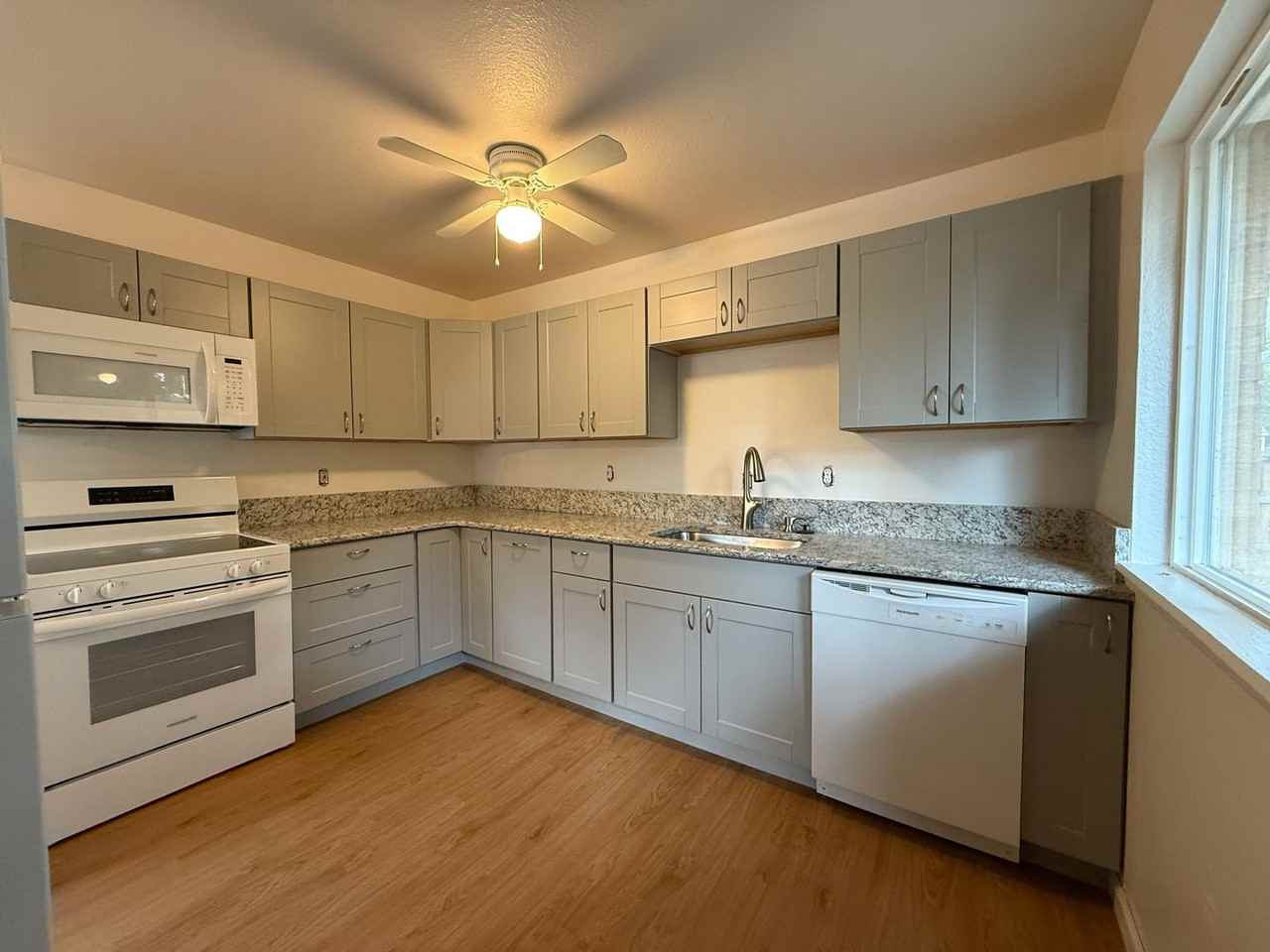 2406 Chimayo Dr - Photo 7 of 22